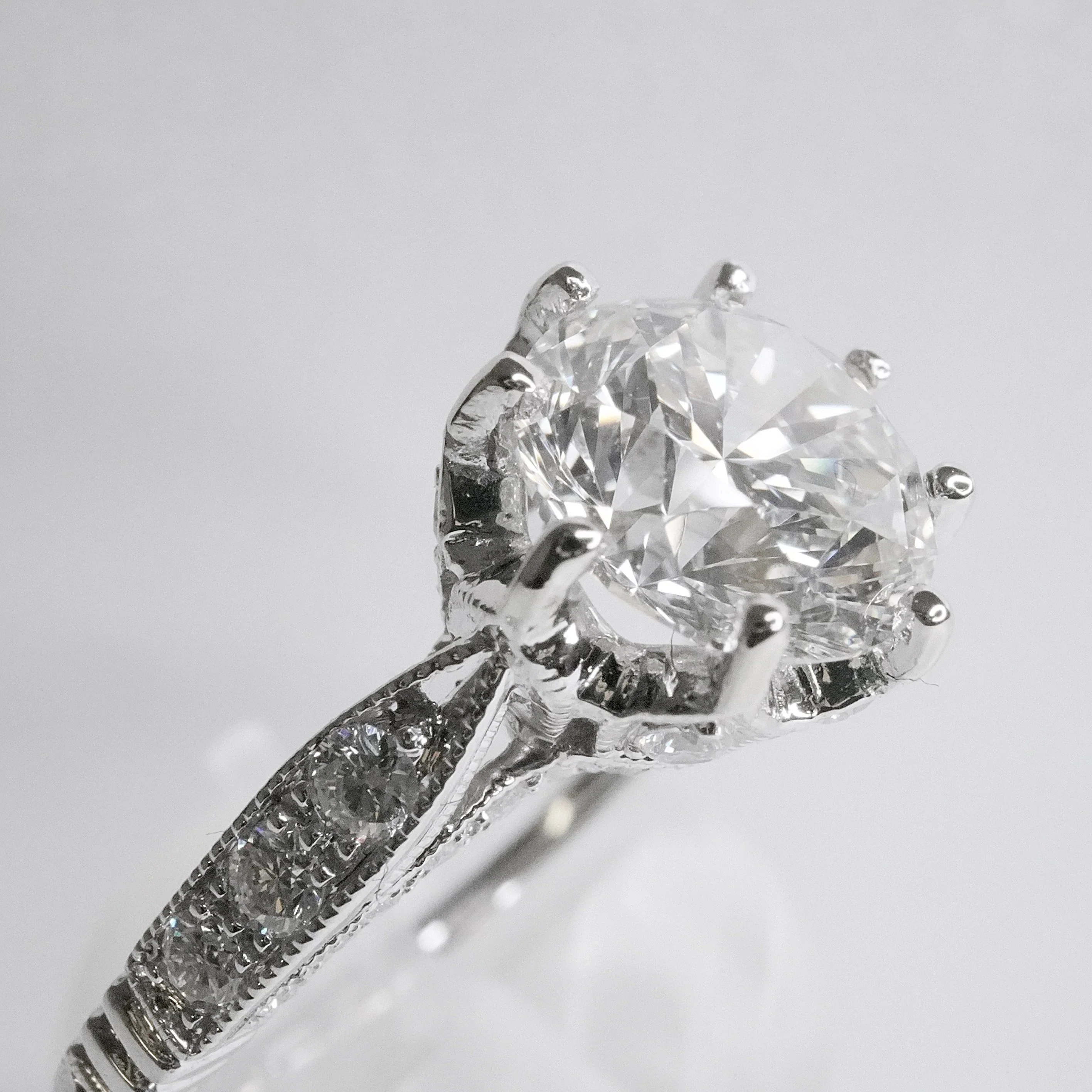 1.05 ct Diamond Ring + VVS2 - Image 3
