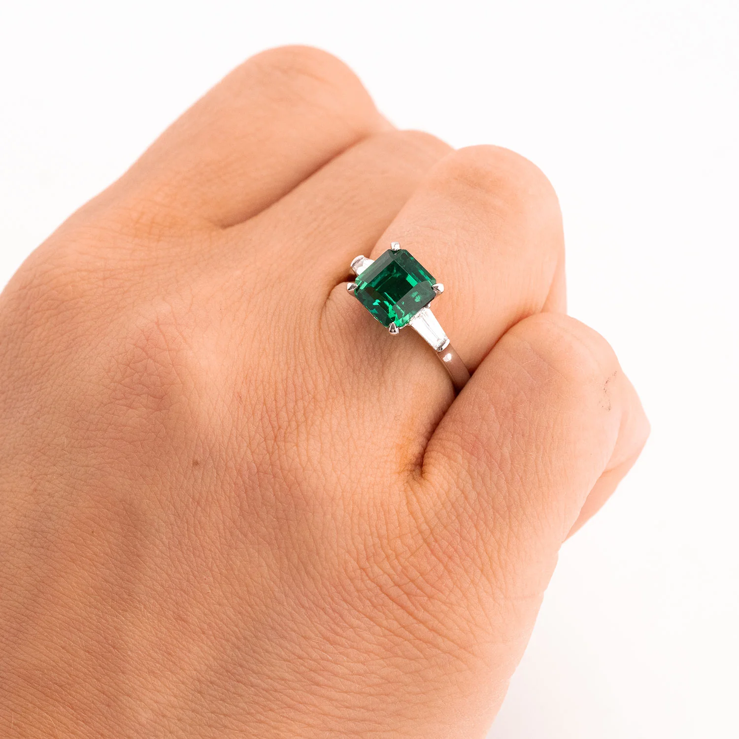 950 Platinum Diamond Ring 3.290ct Center Emerald and 0.544ct Diamond Side Stones - Image 6