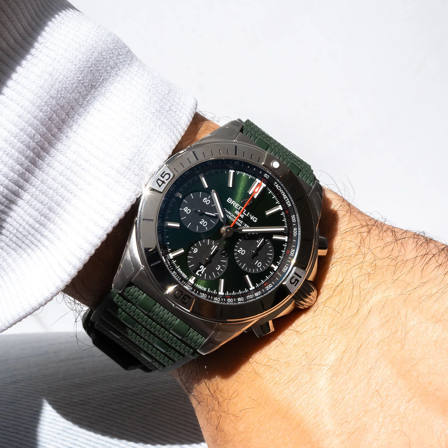 Chronomat 42 Green Dial 2025 - AB0134101L2S1 - Image 7