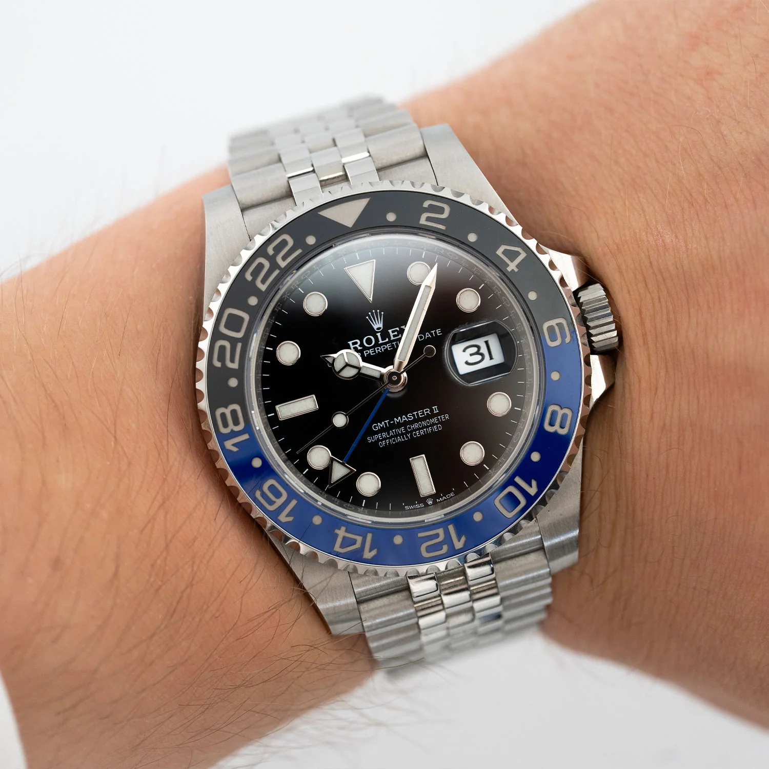 GMT-Master II Batgirl Unworn 2026 - 126710BLNR - Image 5