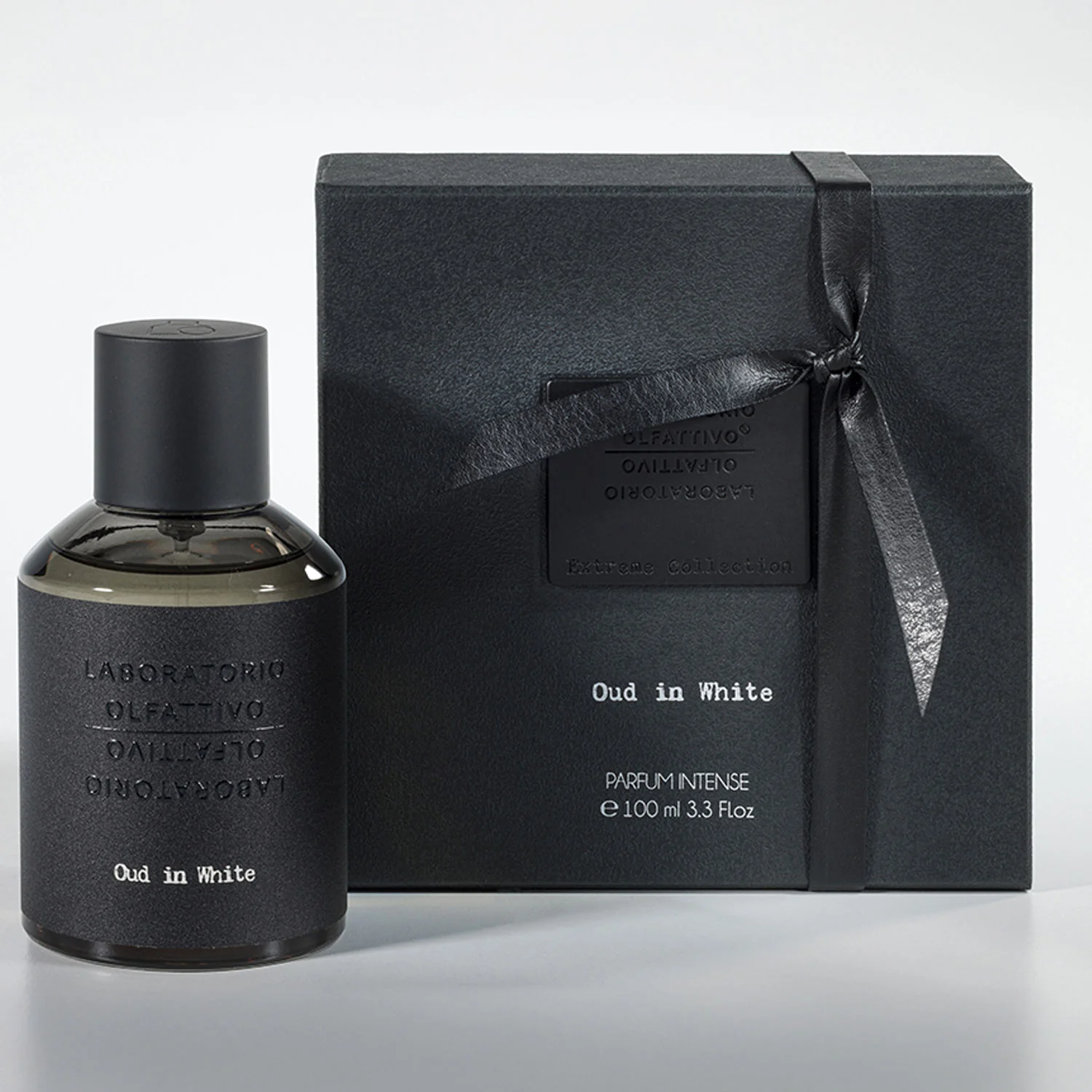 Oud in White - Image 2