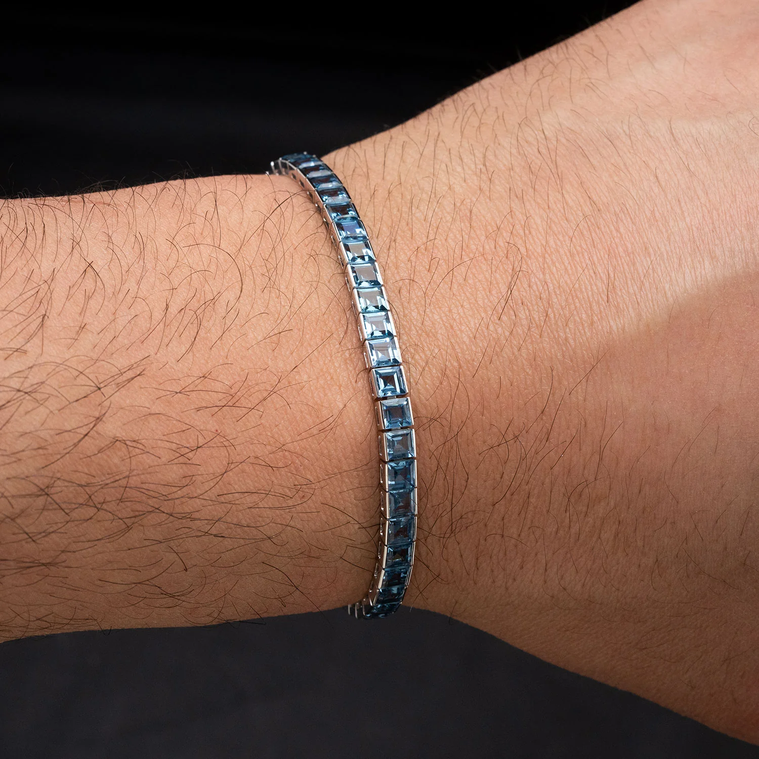 Tennis Bracelet Platinum with 12.638ct Light Blue Sapphires - Image 2