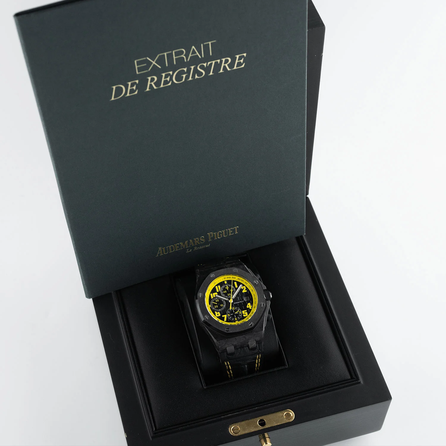 Royal Oak Offshore Chronograph Bumble Bee - 26176FO.OO.D101CR.02 - Image 7