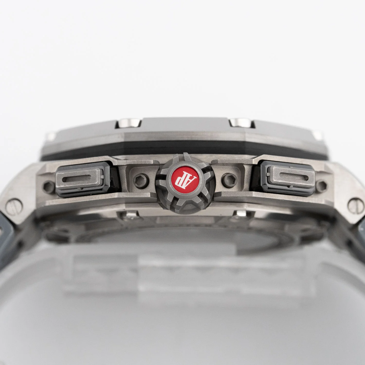 Royal Oak Offshore Chronograph Schumacher Titanium 2012 - 26568IM.OO.A004CA.01 - Image 5