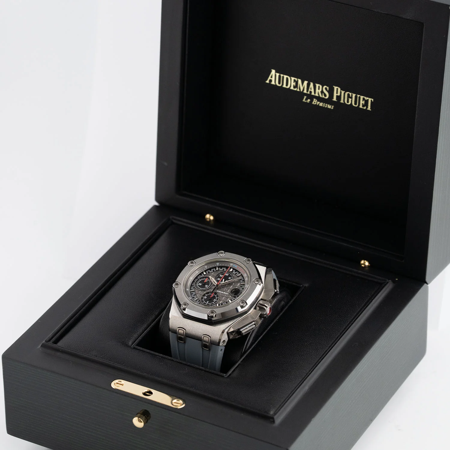 Royal Oak Offshore Chronograph Schumacher Titanium 2012 - 26568IM.OO.A004CA.01 - Image 8