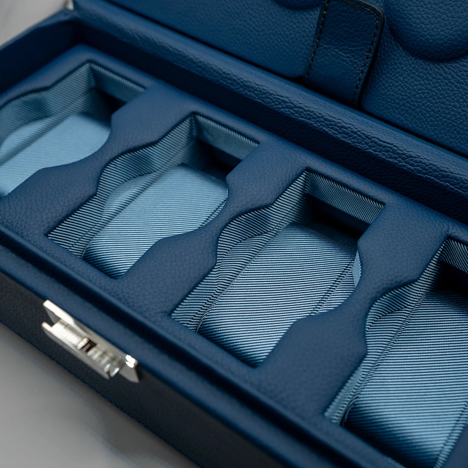 Scatola del Tempo - Scatola Del Tempo Leather 4-Piece Travel Watch Case Blue - Image 2