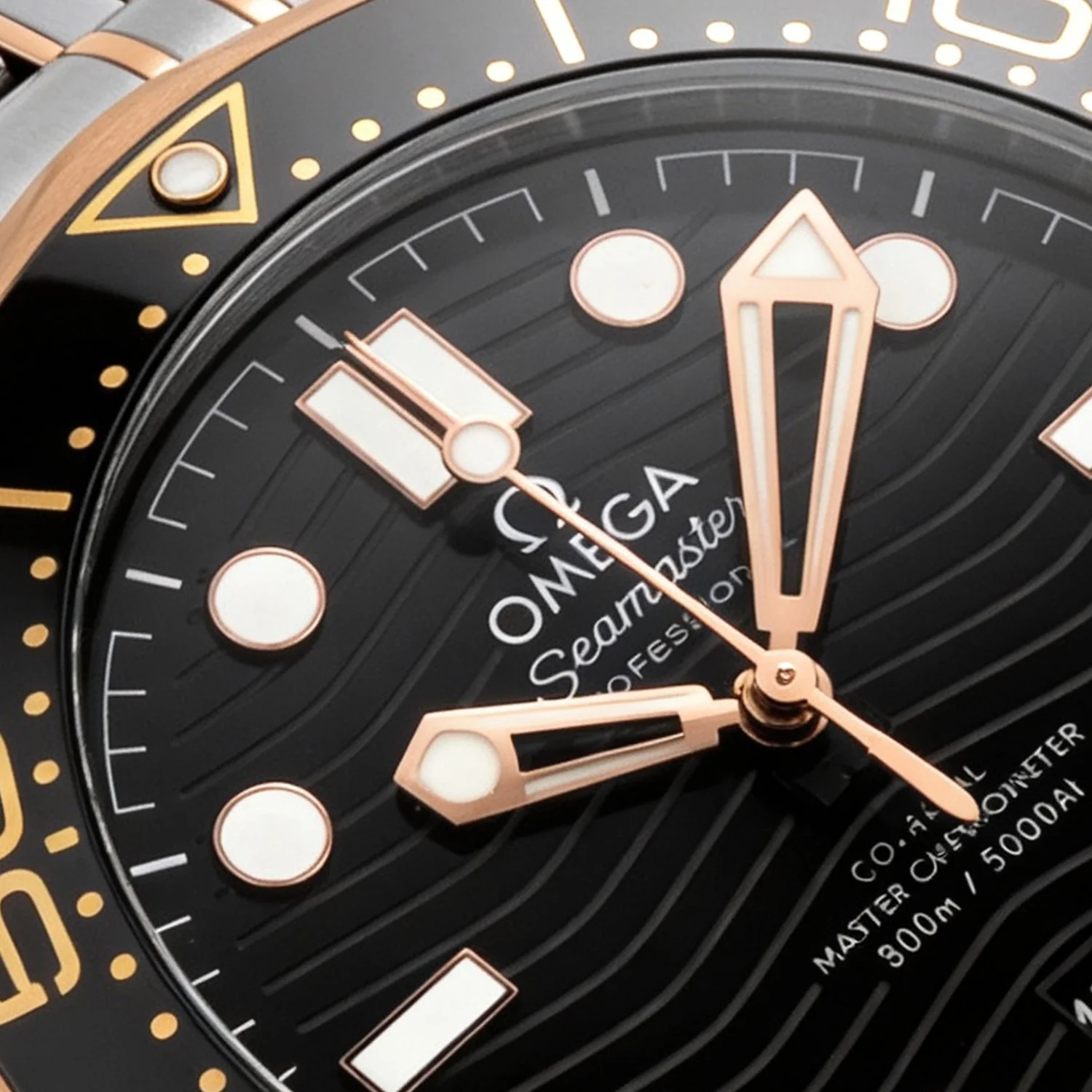 Seamaster 300M Diver Sedna Gold 2019  - 210.20.42.20.01.002 - Image 3
