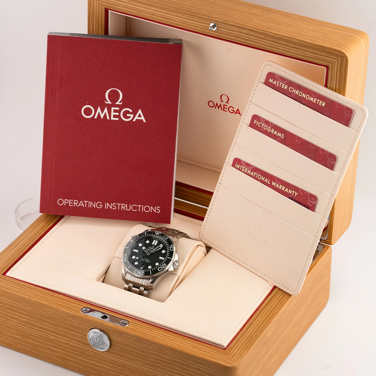 Seamaster Diver 300M Black Dial Unworn 2026 - 210.30.42.20.01.001 - Image 6