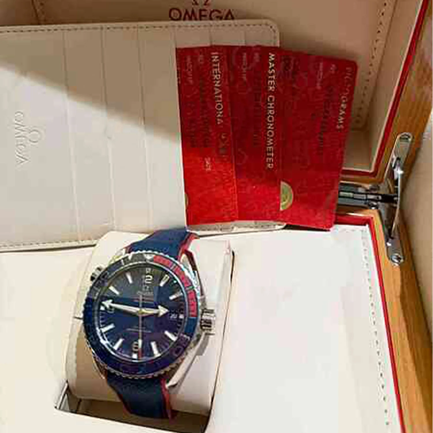 Seamaster Planet Ocean Olympic Ltd Edition 2018 - 522.32.44.21.03.001 - Image 4