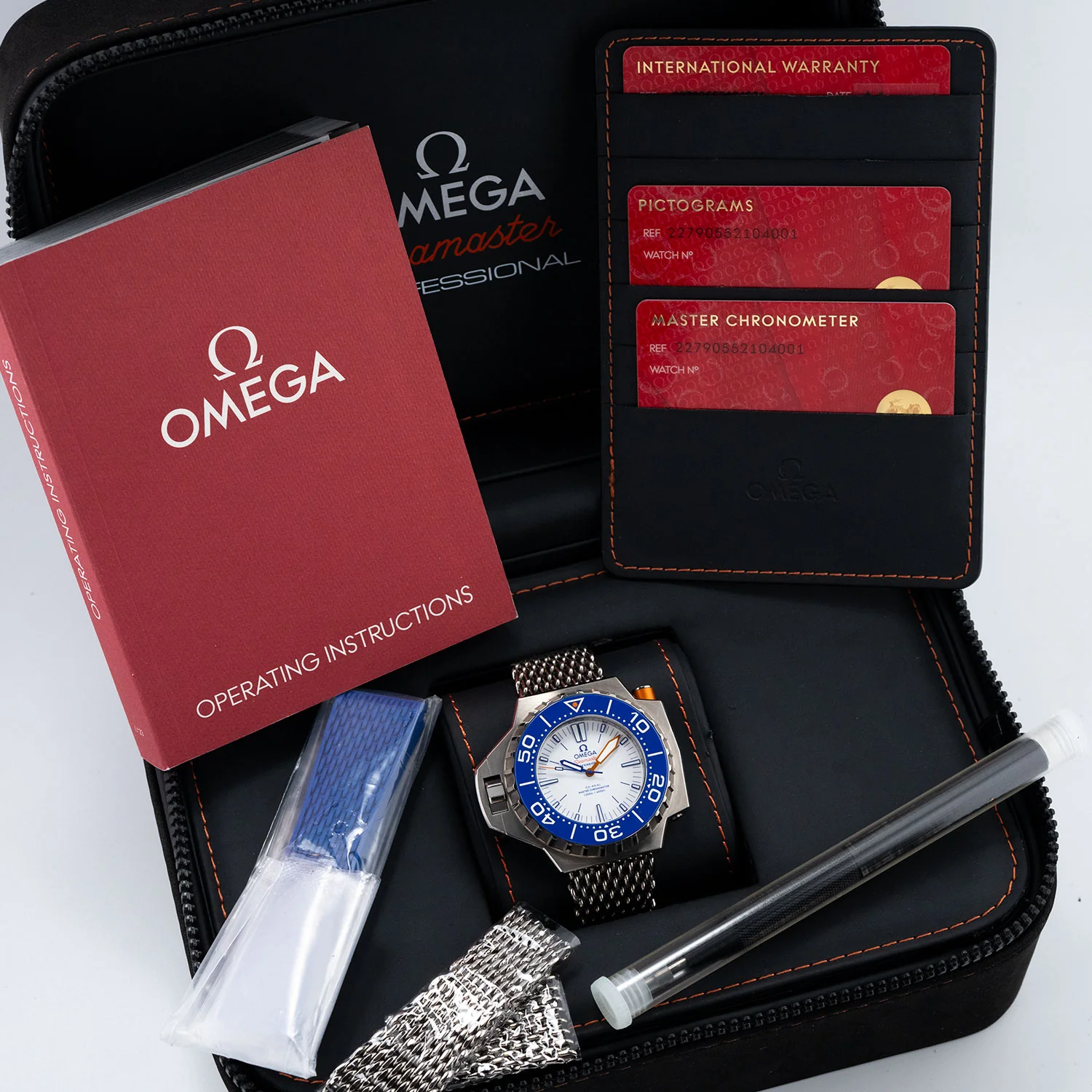 Seamaster PloProf 55x45mm Titanium 2022 - 227.90.55.21.04.001 - Image 10