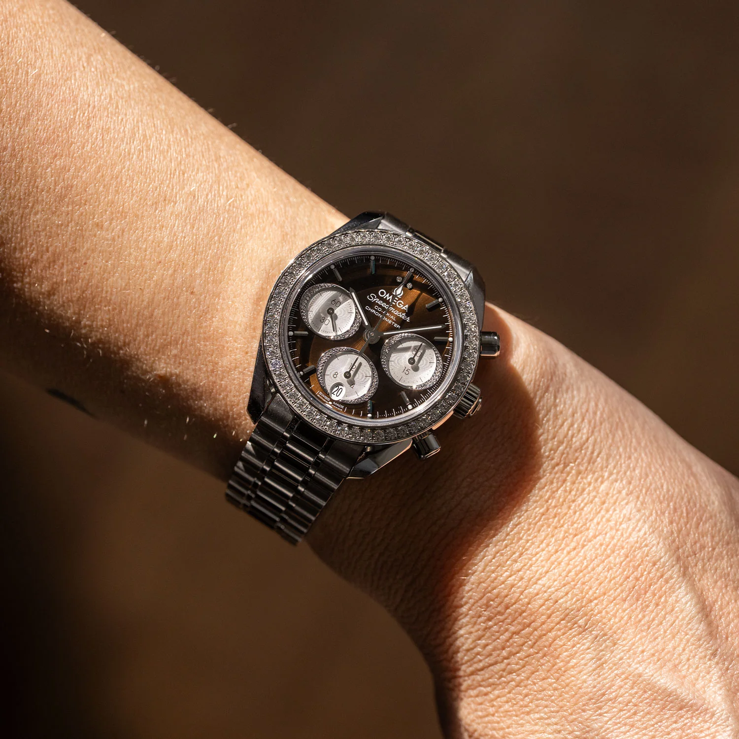 Speedmaster 38mm Brown Dial Diamond Bezel 2026 - 324.15.38.50.63.001 - Image 7