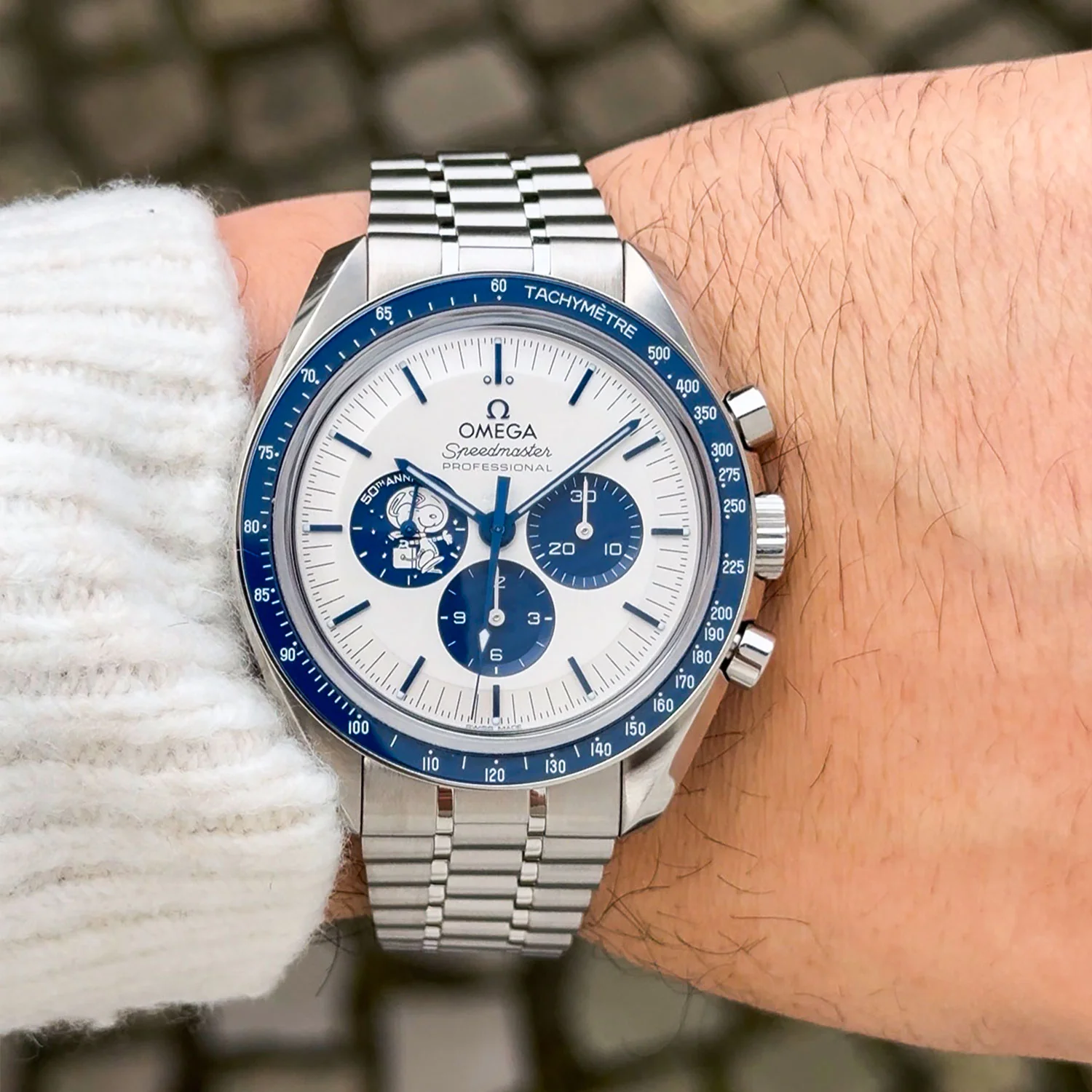 Speedmaster Silver Snoopy Award 2026 - 310.32.42.50.02.001 - Image 6