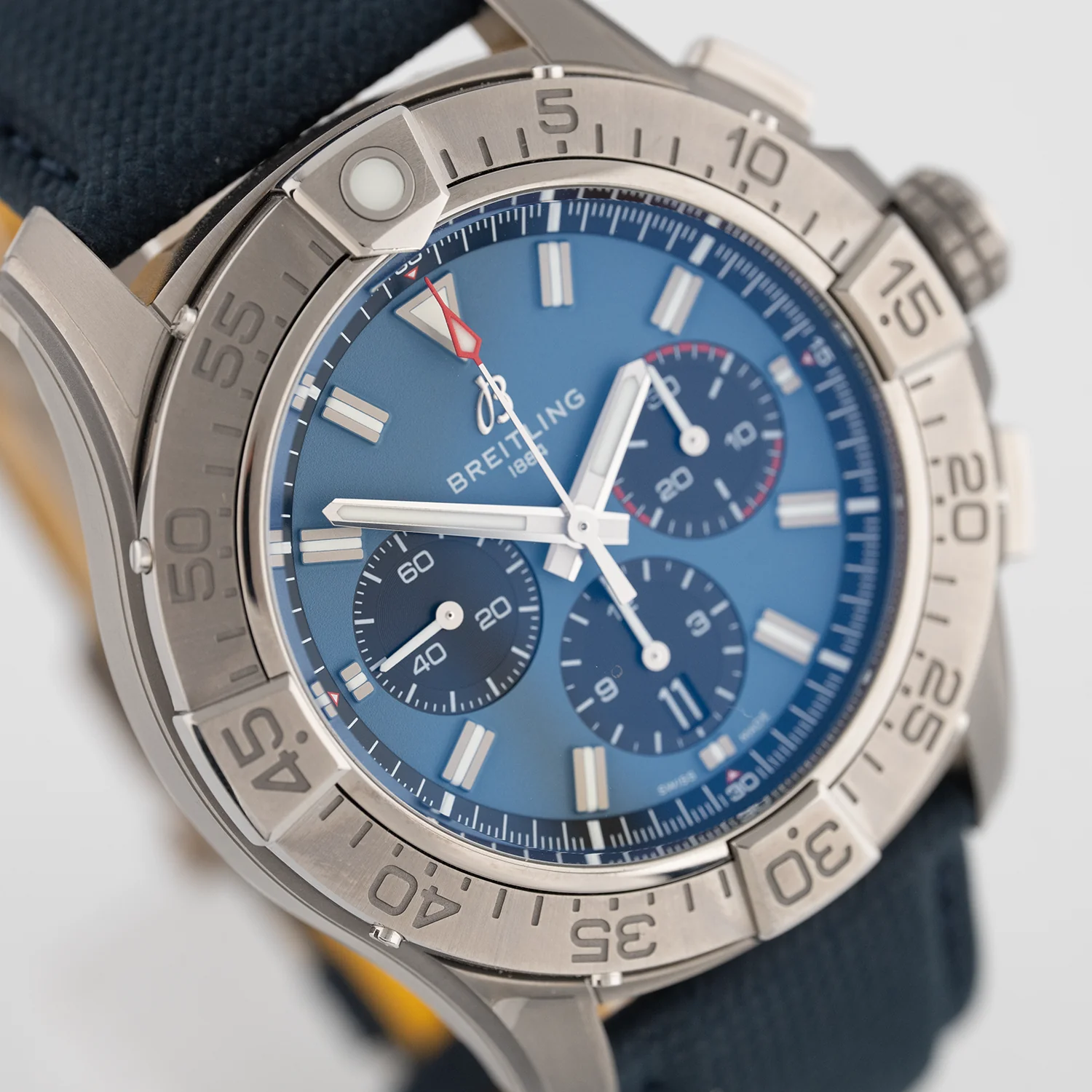 Super Avenger B01 Chronograph Blue Dial 2026 - EB0148101C1X1 - Image 3