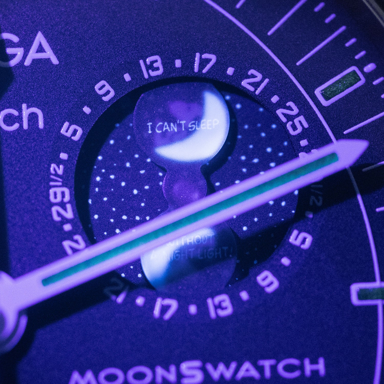 Swatch X Omega Moonswatch - Snoopy Black - Image 5