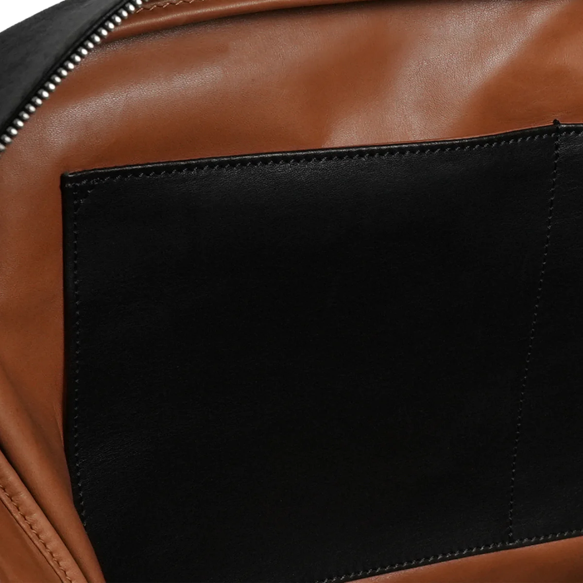 The ICONIC WEEKENDER BAG - the one for a lifetime - 100% super soft leather outside and inside - Image 4