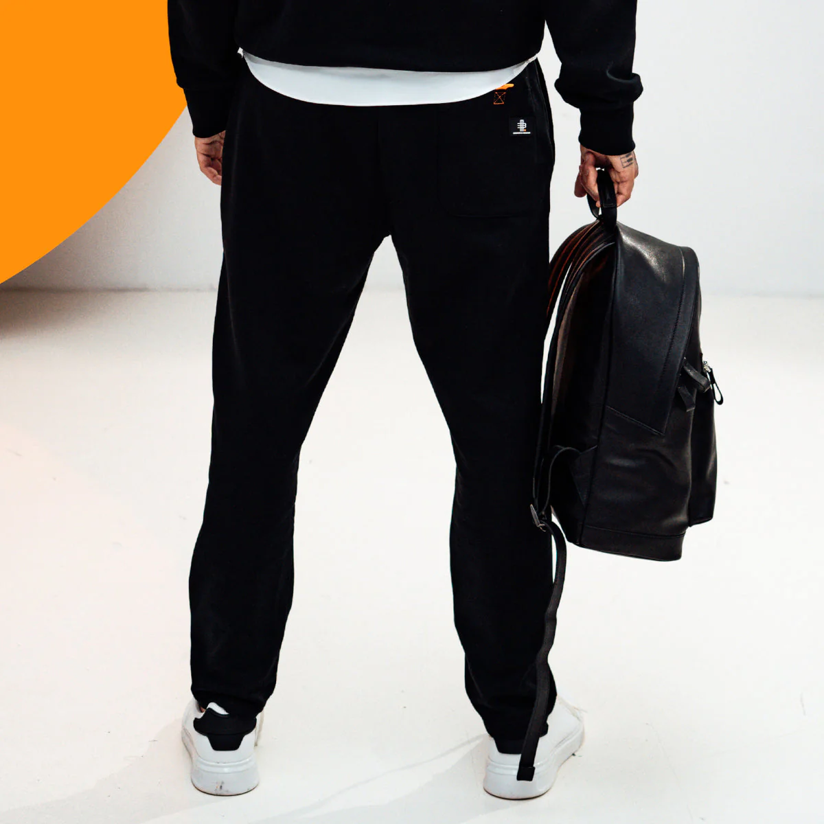 The ONE & ONLY LEATHER BACKPACK - Image 8