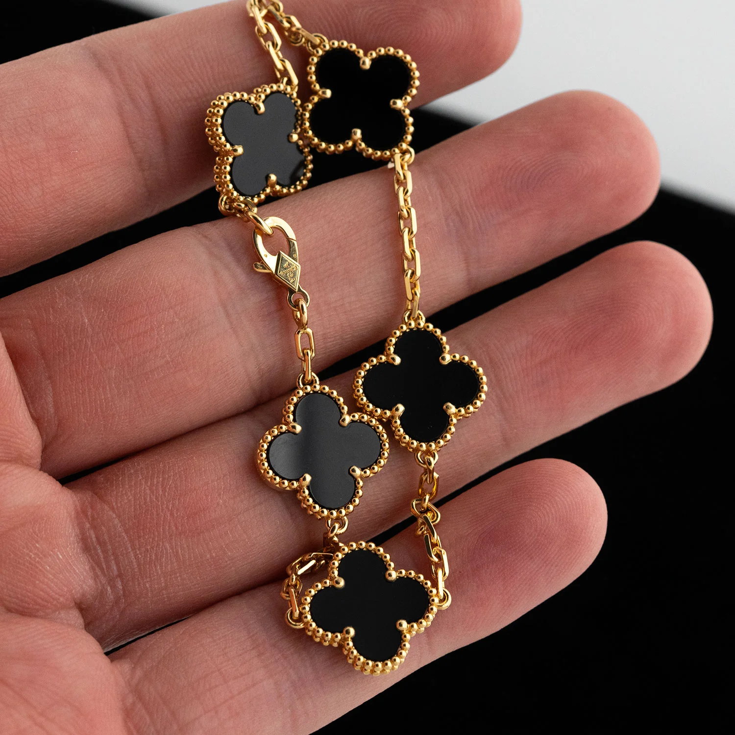 Vintage Alhambra 5 Motif Bracelet 750YG Onyx - Image 4