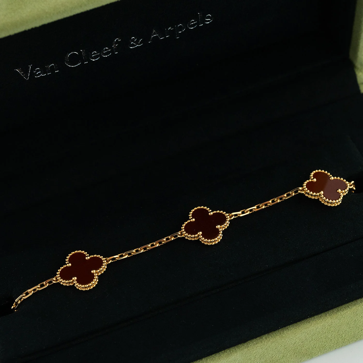 Vintage Alhambra 5 Motif Bracelet Carnelian - Image 4