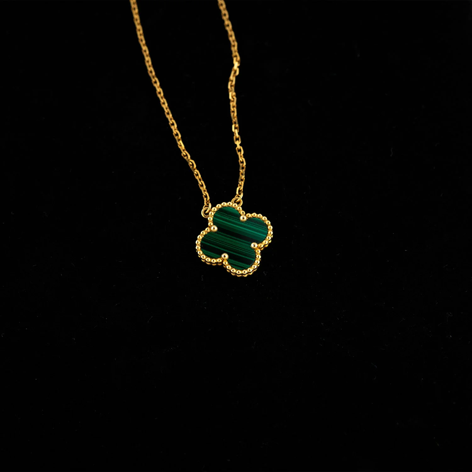 Vintage Alhambra Necklace Malchite 750YG - Image 2